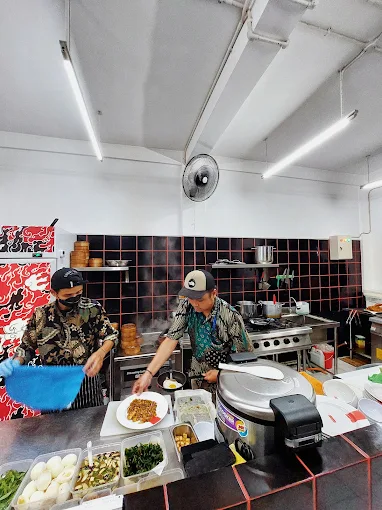 Cafetaria Jaya Malang, Spot Makan Kekinian di Malang