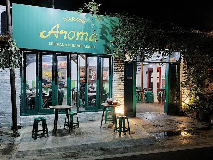 Kuliner Malam di Malang: Dari Sego Resek hingga Sayap Pedas