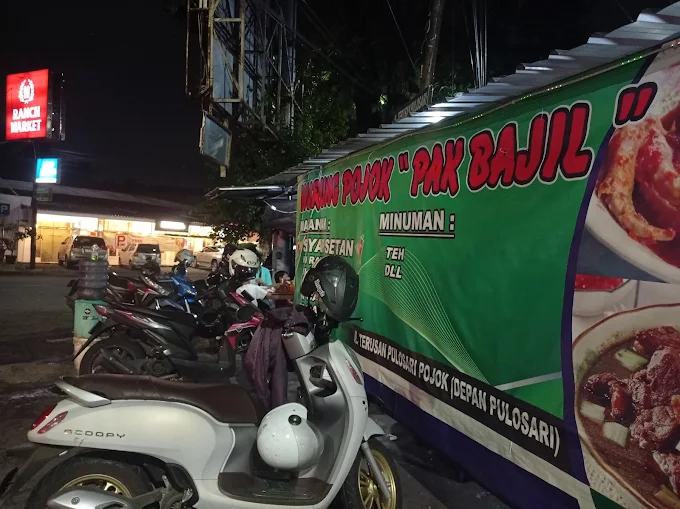 Kuliner Malam di Malang: Dari Sego Resek hingga Sayap Pedas