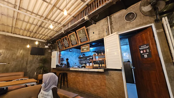 Butuh Tempat Belajar Nyaman? Ini 5 Cafe untuk Nugas di Malang yang Wajib Dicoba!
