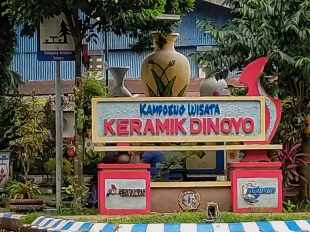 Menjelajah Kampung Wisata Keramik Dinoyo di Kota Malang